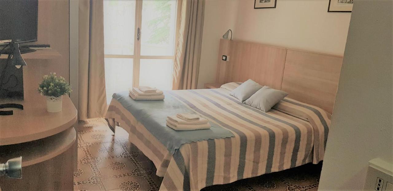 Hotel Enrica Cervia Exterior photo