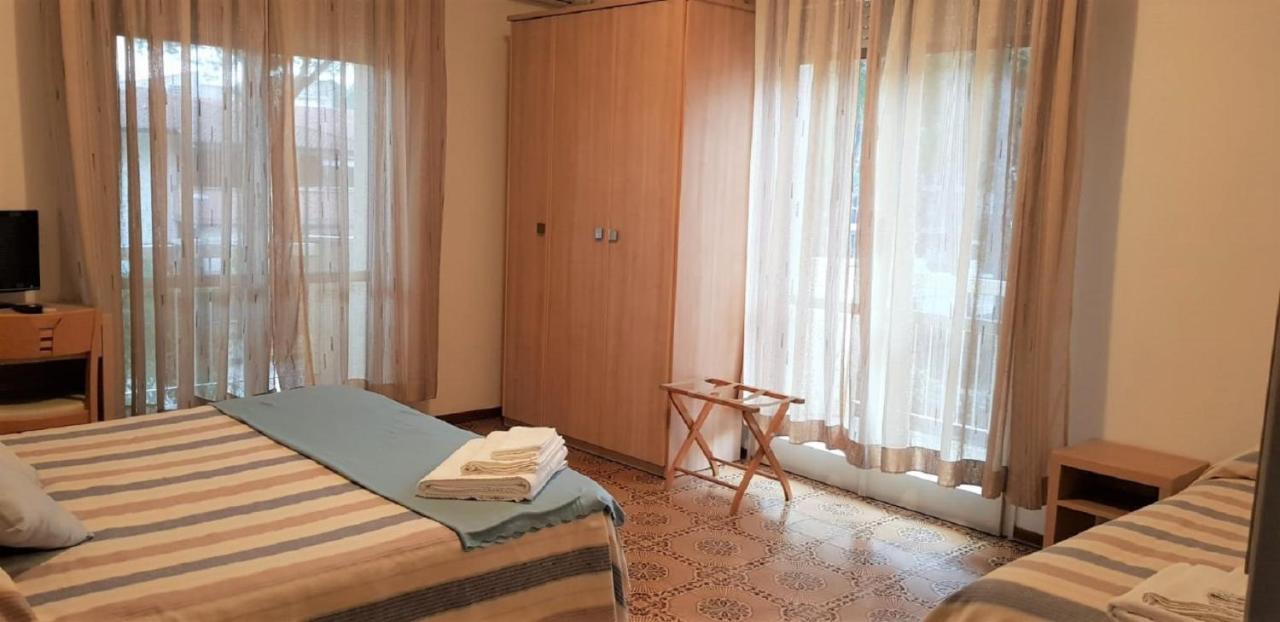Hotel Enrica Cervia Exterior photo